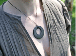 Pendentif de shungite cercle